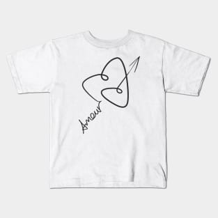 Heart-shaped curved Cupid's arrow. Amour. Kids T-Shirt